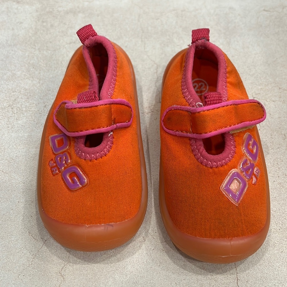 D&G beach shoes